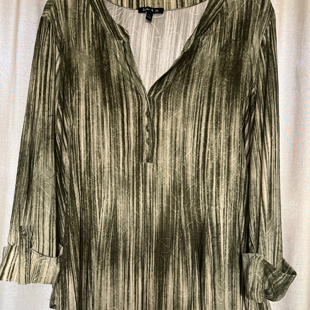 Sami & Jo Textured Beige and Olive Blouse